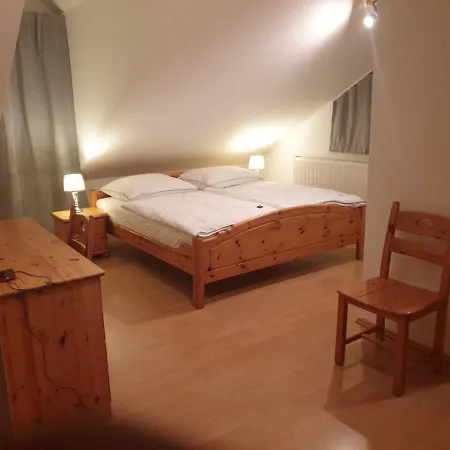 Πανσιόν Schutzenhaus Bella Calabria