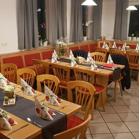 Πανσιόν Schutzenhaus Bella Calabria *